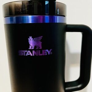 Stanley Quencher H2.0 Tumbler Unisex 40oz Black Chroma Iridescent Matte Black